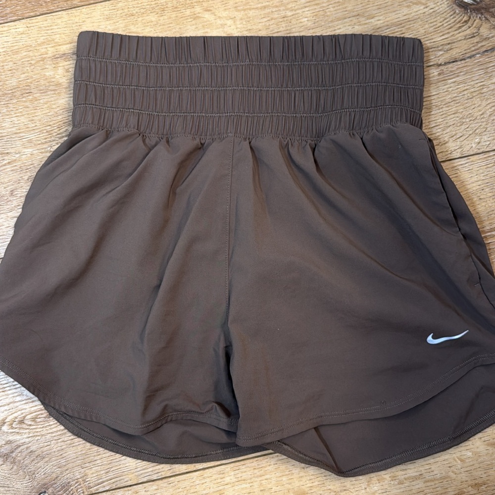 Nike Women's Dark Brown High-Waist Athletic Shorts